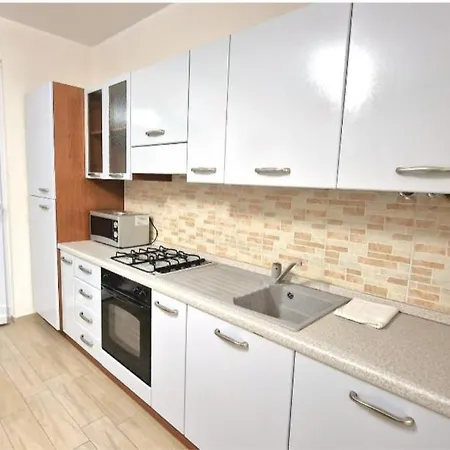 Chiara Pool Apartmán