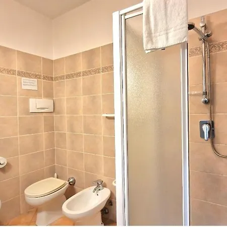 Chiara Pool * Bardolino